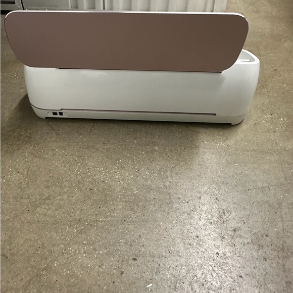 Circut - Picture 3 of 4